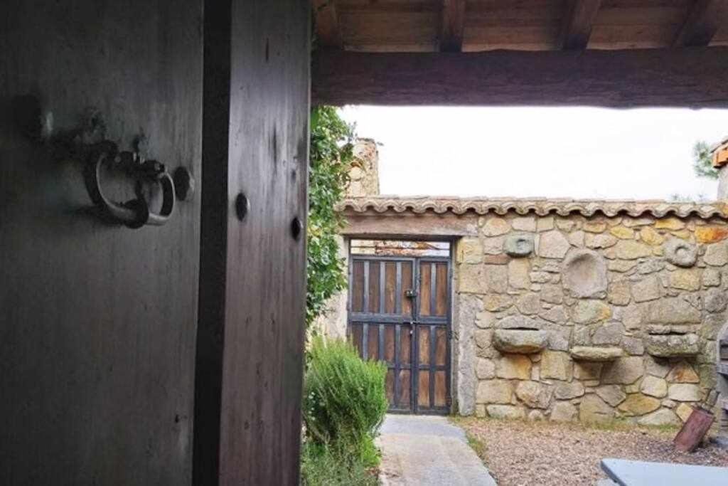 Casa Rural Lucia Es Una Casa Rural Amplia Con Pat Cabezas Bajas Екстер'єр фото
